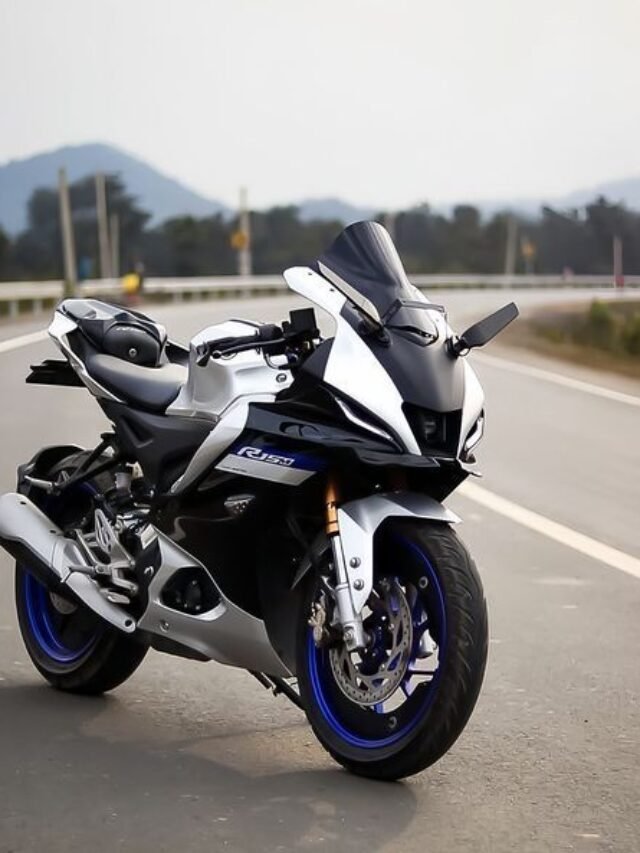 Yamaha R15 V5: Born to Race in 2025